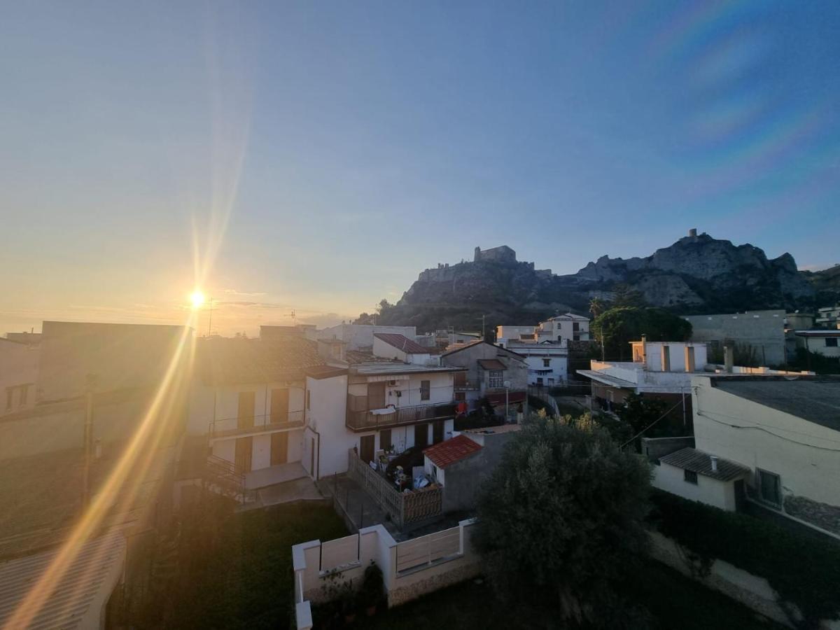 B&B E Casa Vacanza Al Castello Roccella Ionica Eksteriør bilde