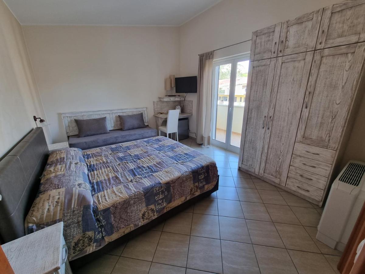 B&B E Casa Vacanza Al Castello Roccella Ionica Eksteriør bilde