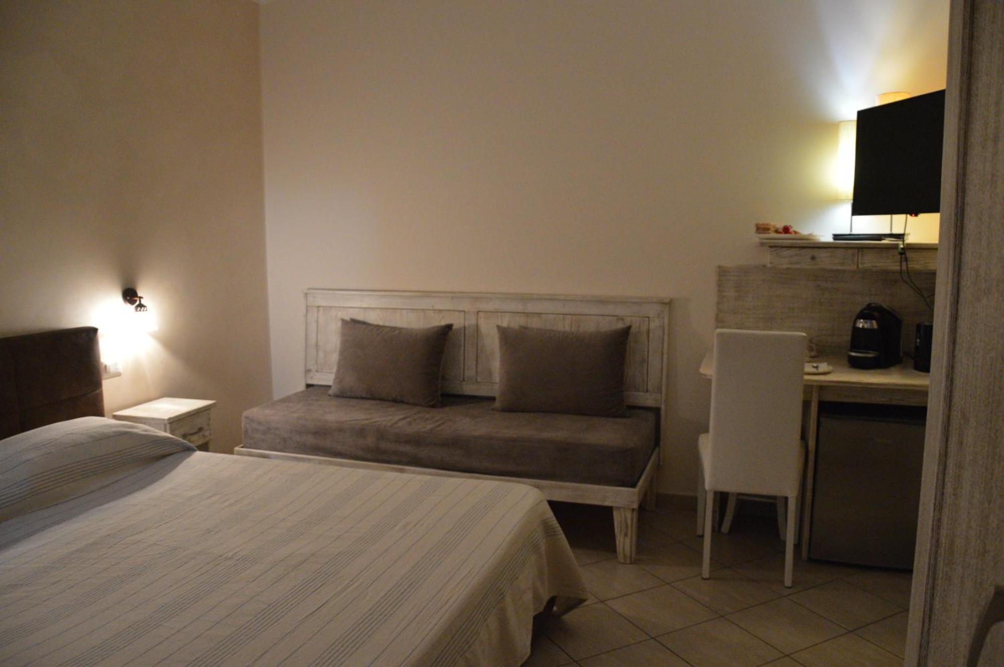 B&B E Casa Vacanza Al Castello Roccella Ionica Eksteriør bilde