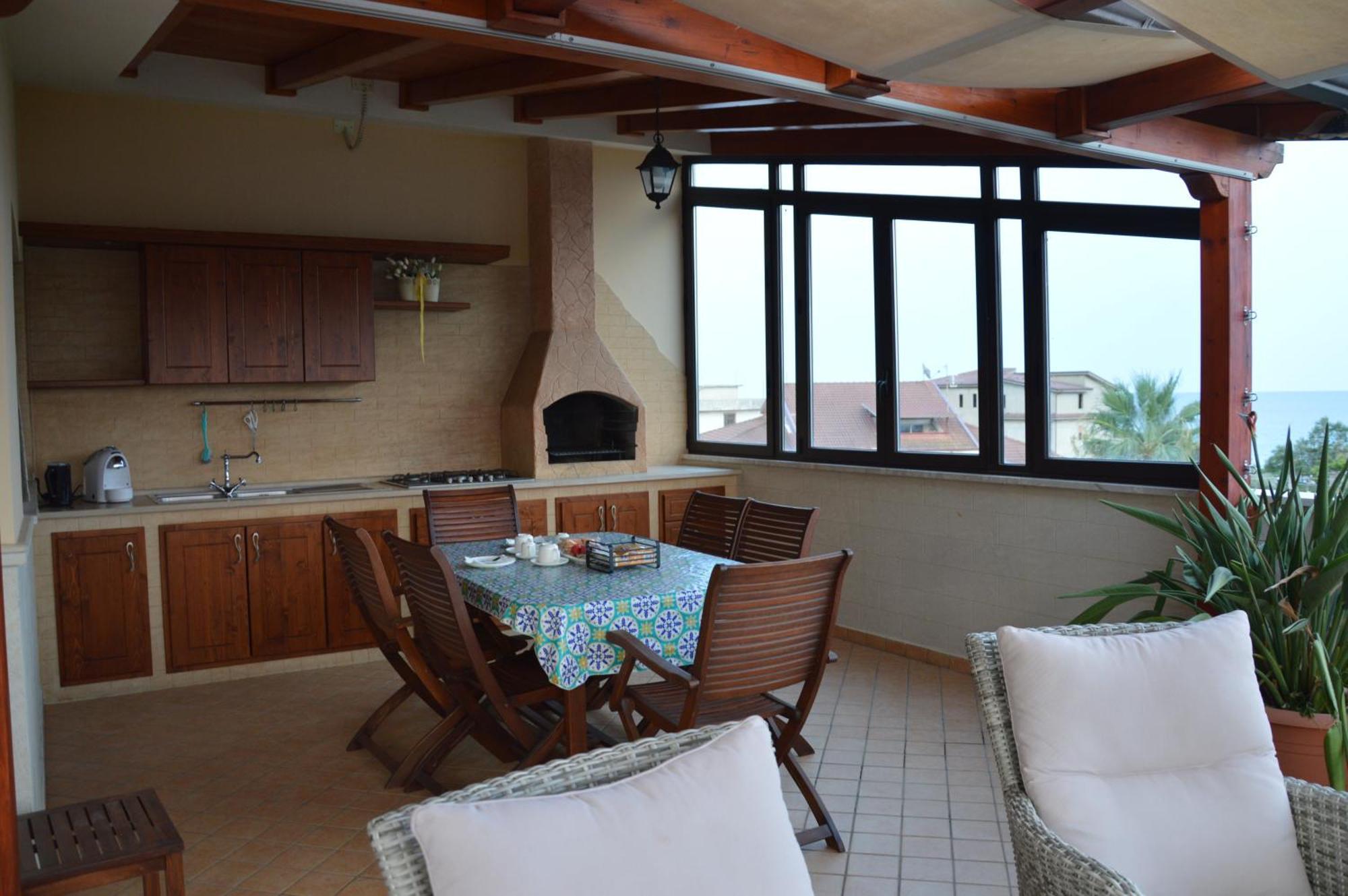 B&B E Casa Vacanza Al Castello Roccella Ionica Eksteriør bilde