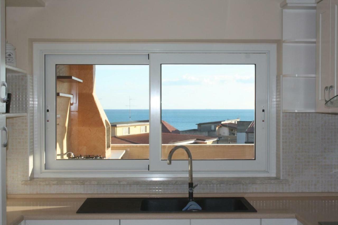 B&B E Casa Vacanza Al Castello Roccella Ionica Eksteriør bilde